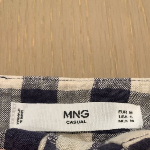 💥FREE ADD ON💥 Mango casual linen plaid skirt with buttons - Picture 3 of 5